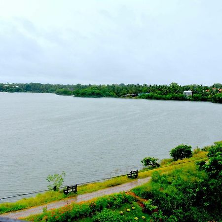 Lake City Resort Анурадхапура Экстерьер фото