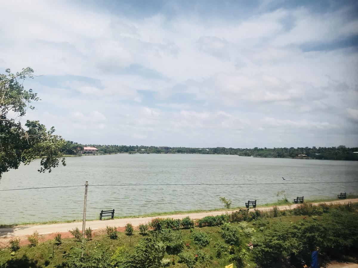 Lake City Resort Анурадхапура Экстерьер фото